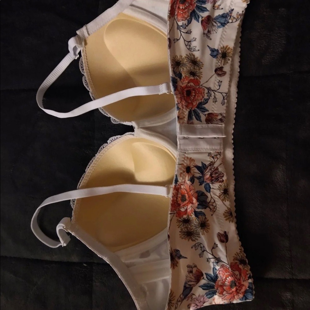 Bra - Picture 2 of 2